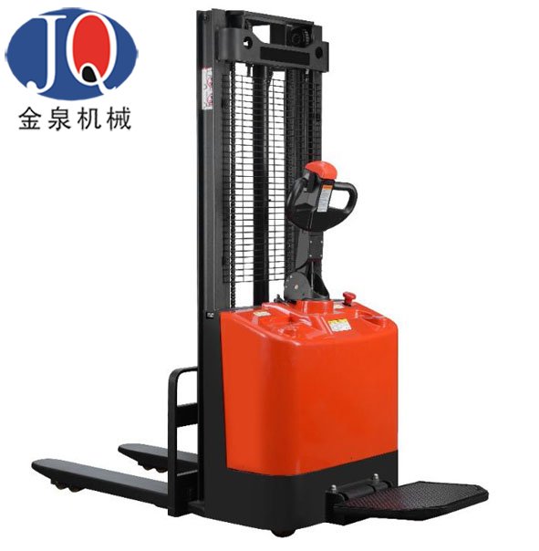 全電動(dòng)堆高車
